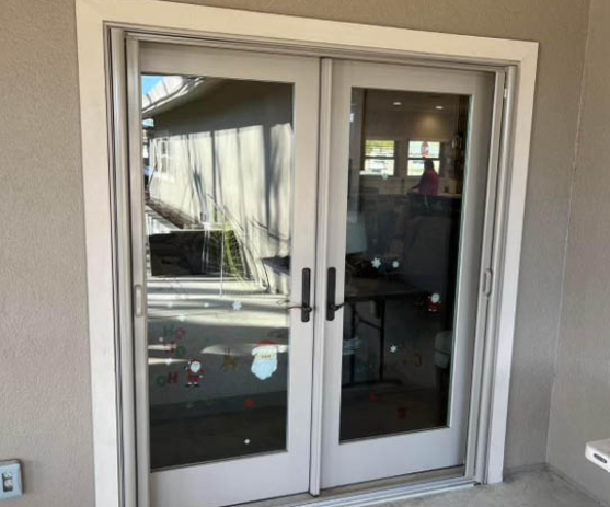 Double Door Retractable Screens